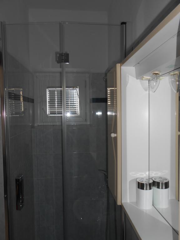 Apartment Petric โรวีน ภายนอก รูปภาพ