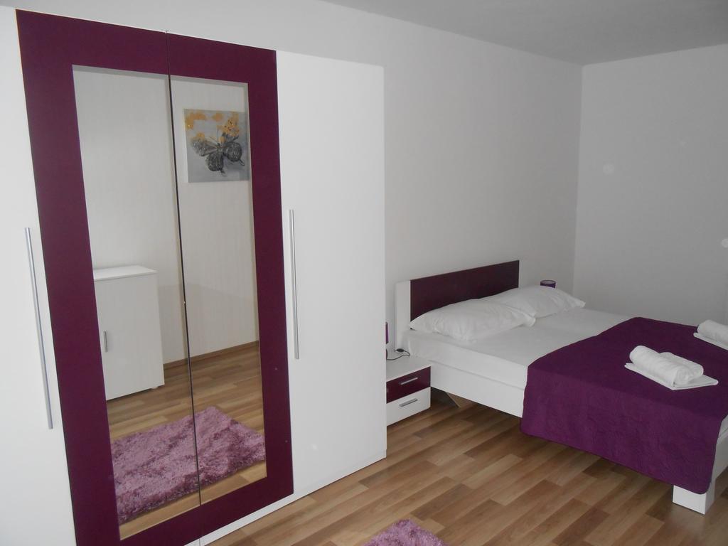 Apartment Petric โรวีน ภายนอก รูปภาพ