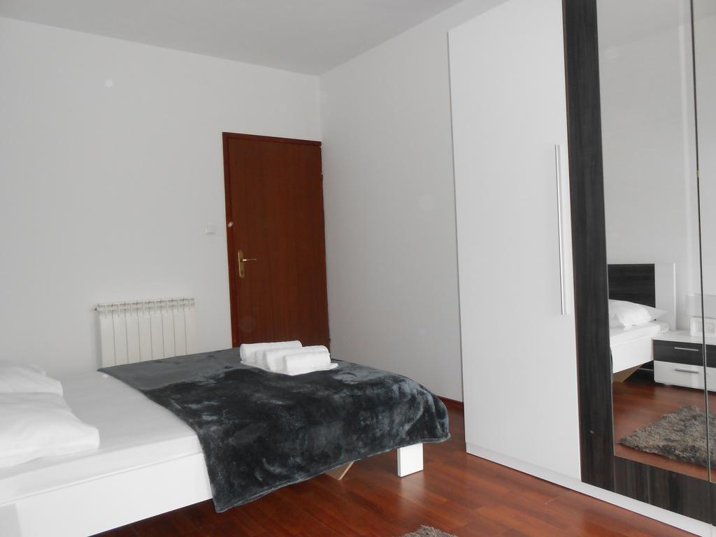 Apartment Petric โรวีน ภายนอก รูปภาพ